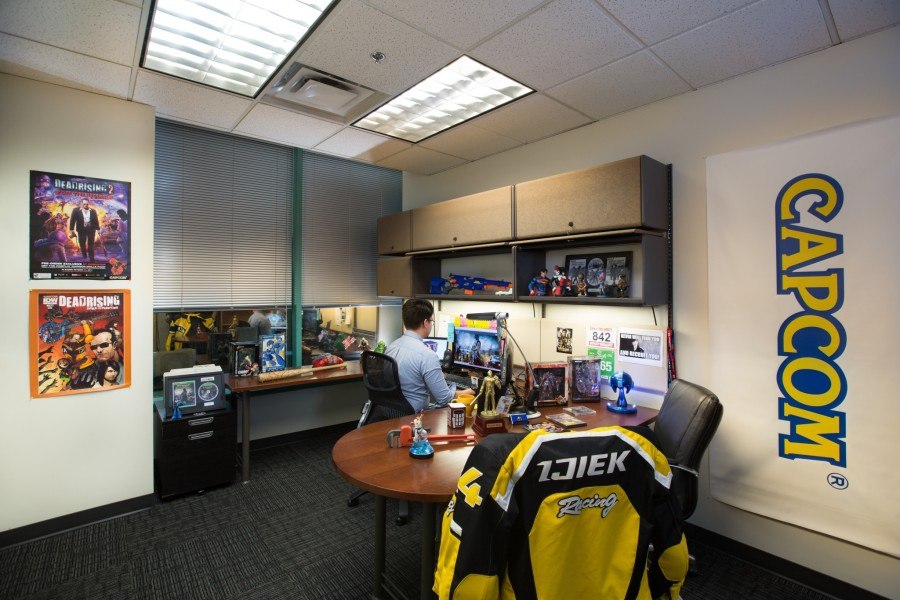 THE OFFICE w people 900x600