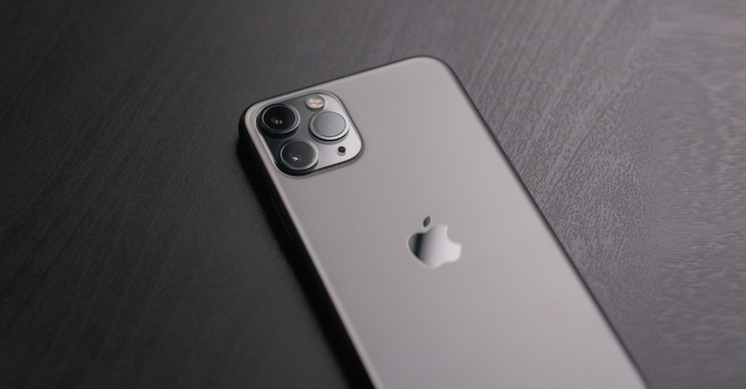 1520 794 iPhone 11 Pro