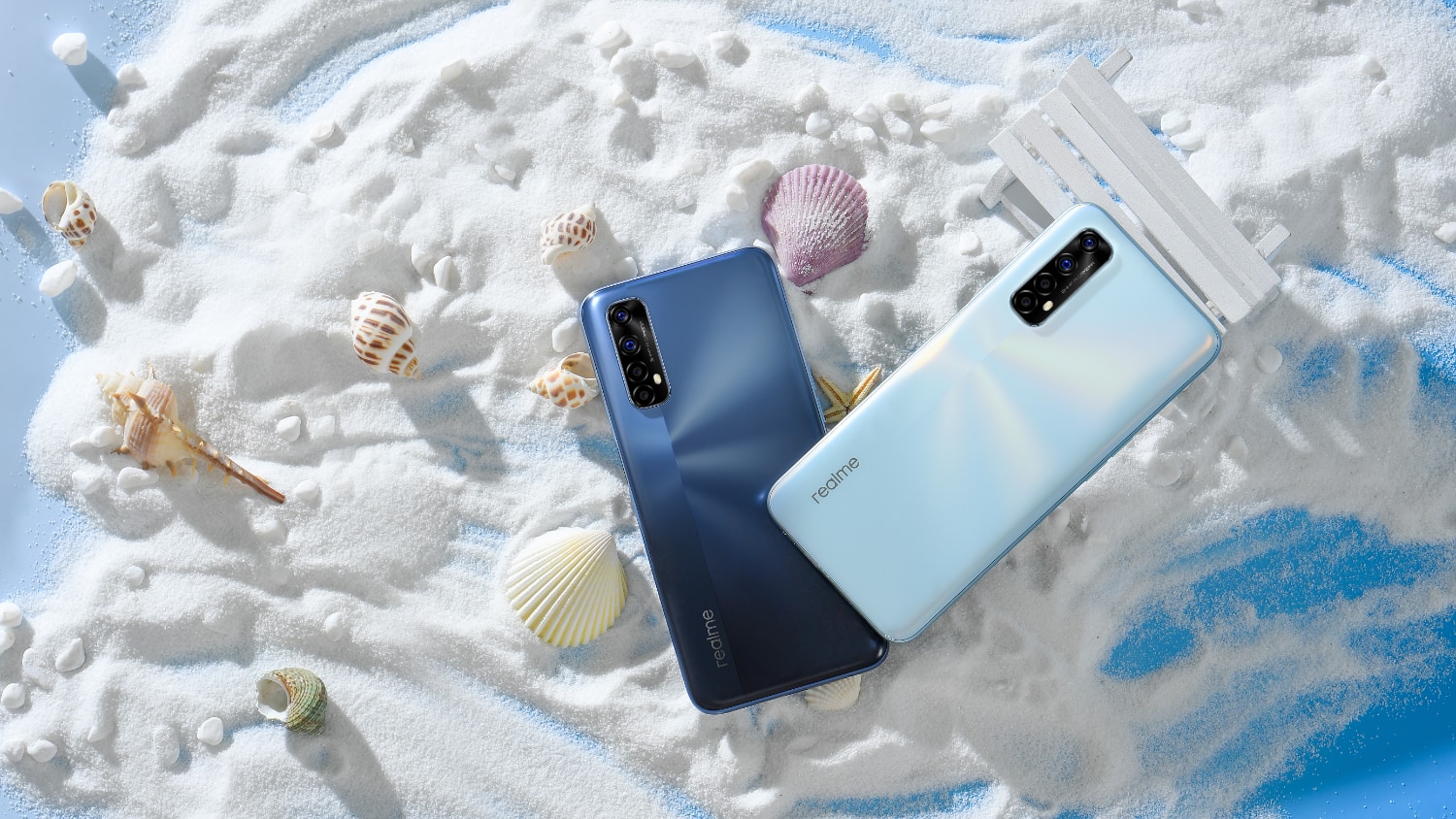Realme 7 white blue