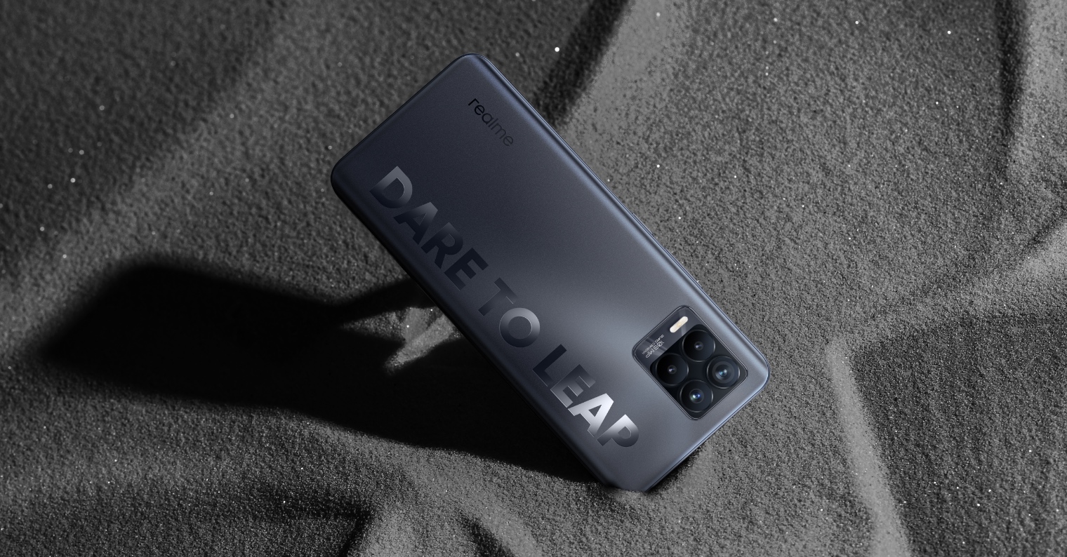 1520 794 Realme 8 Pro