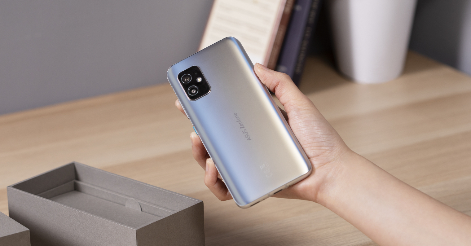 1520 794 ASUS ZenFone 8
