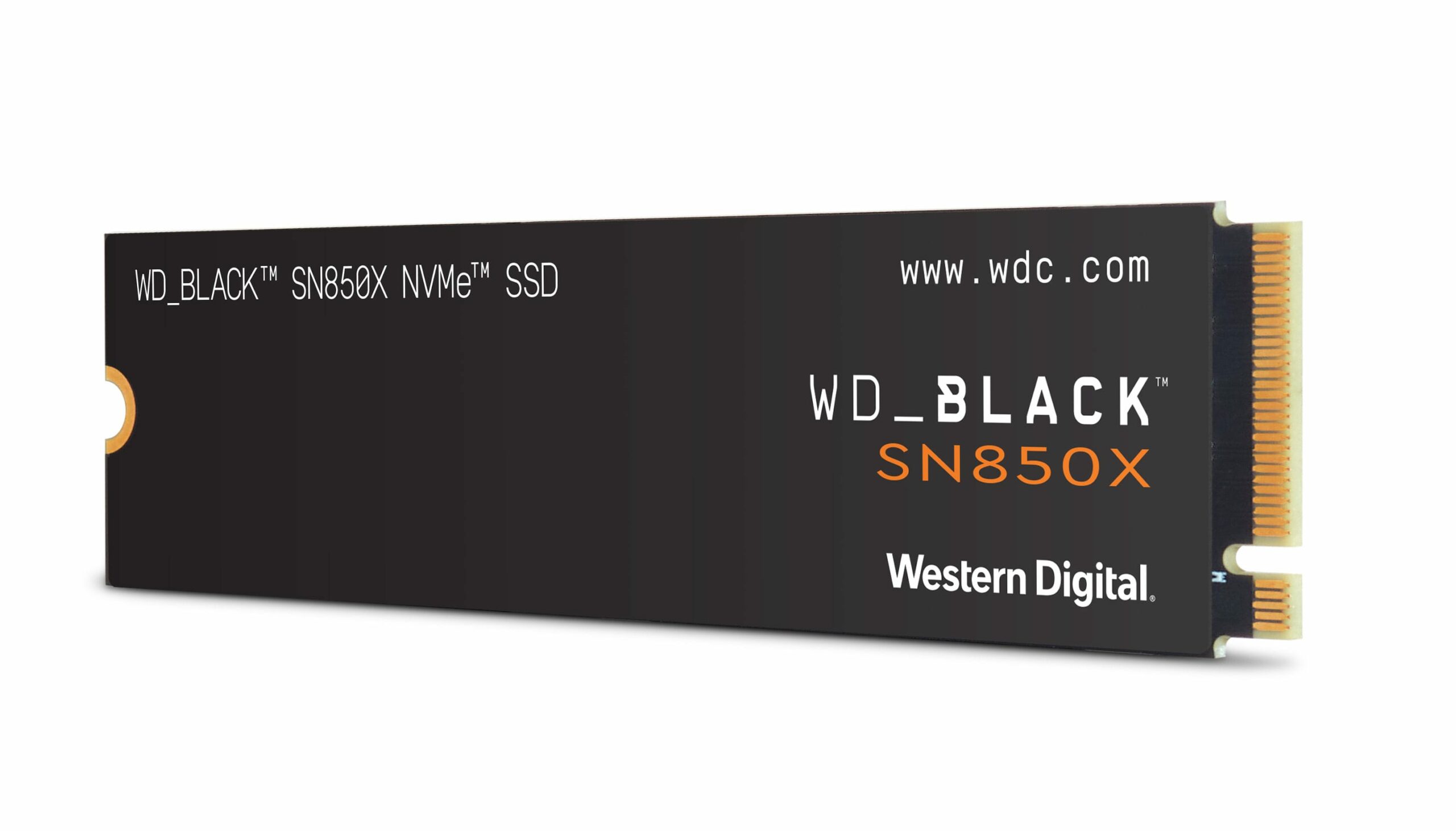 Primary_WD_BLACK SN850X NVMe SSD prod-angle