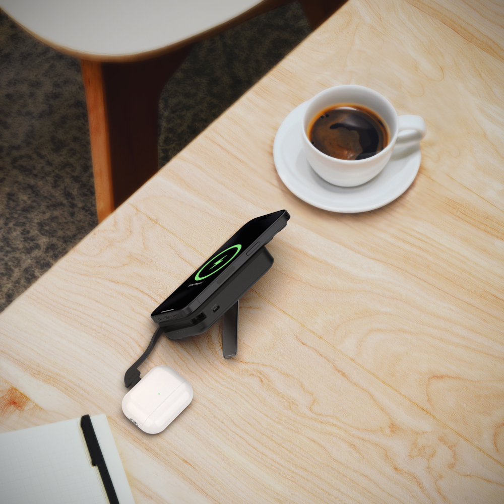 BPD009 10K black lifestyle1