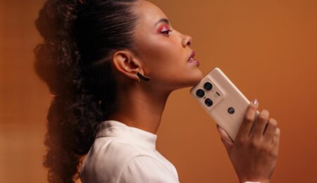 Exkluzivní dřevěná Motorola Edge 50 Ultra s brutální slevou i bonusem. Ušetříte až 6 tisíc