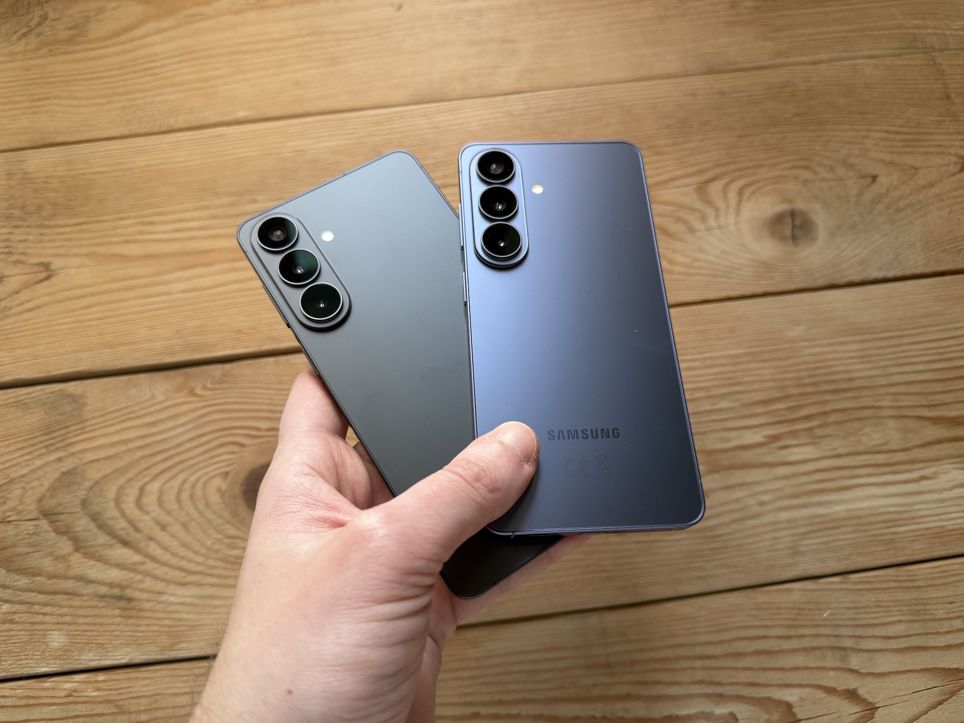 Galaxy S26 vs. Plus Unbox 7